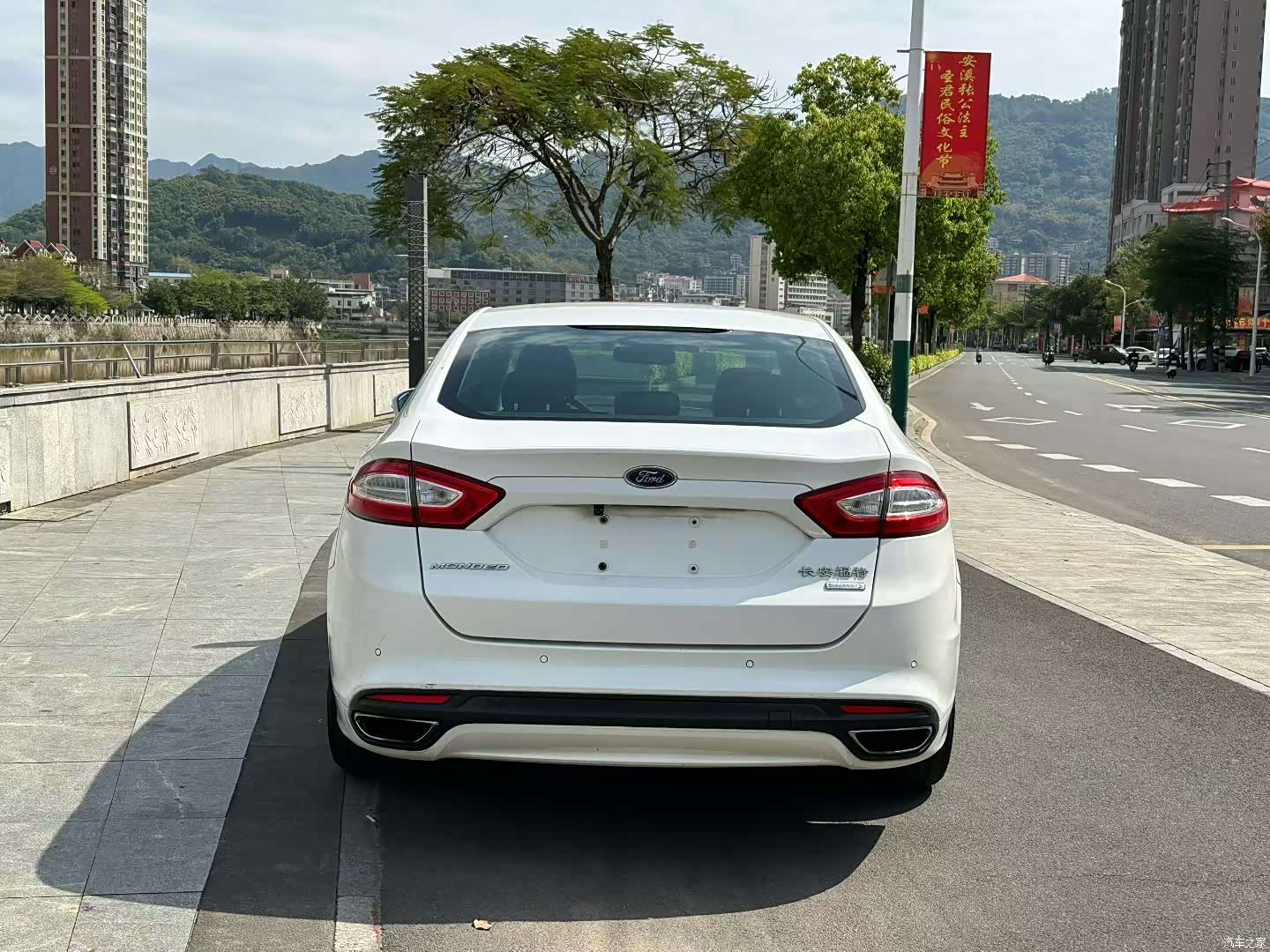 Ford Mondeo, 2015 4
