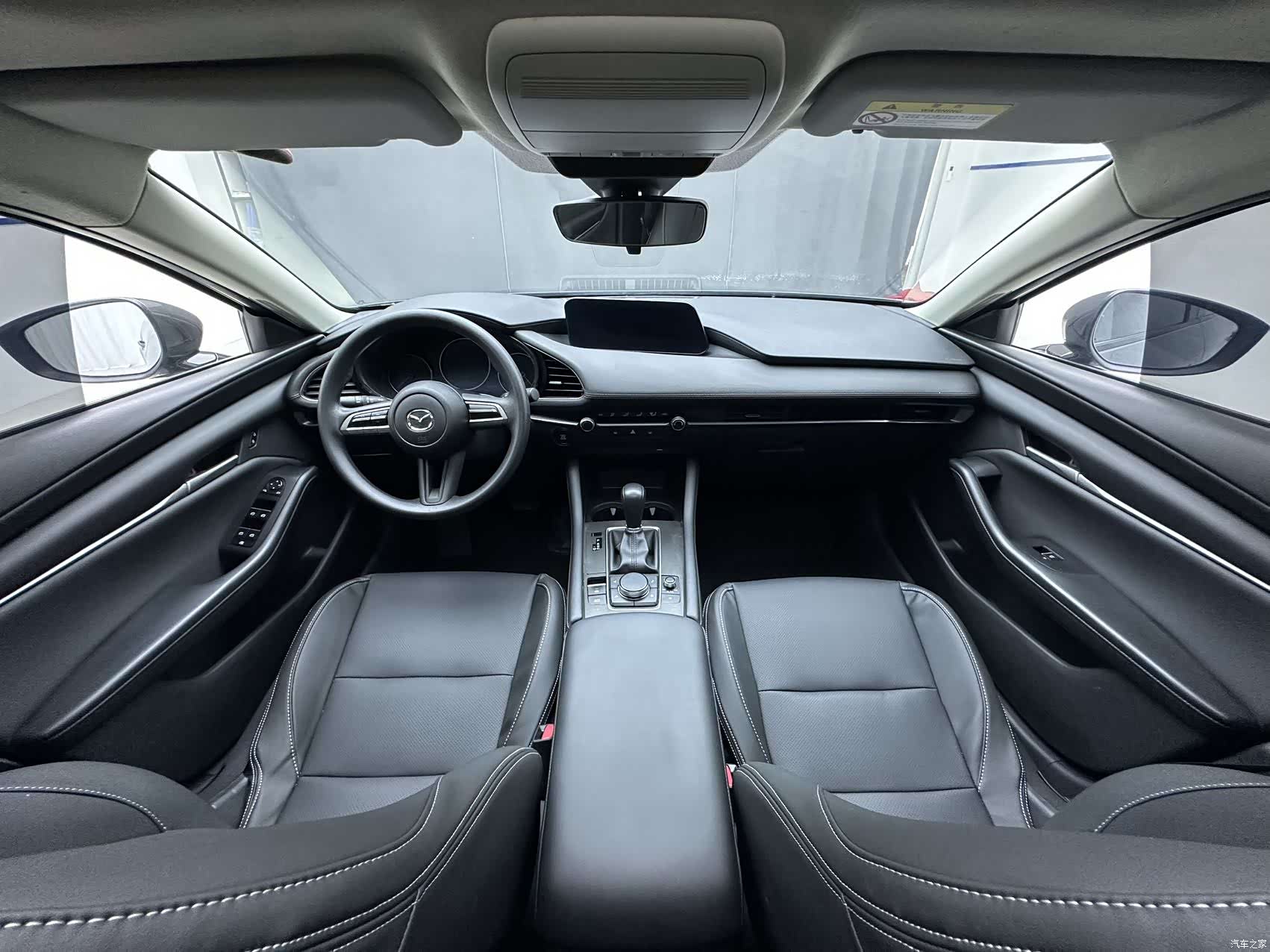 Mazda Mazda3, 2022 11