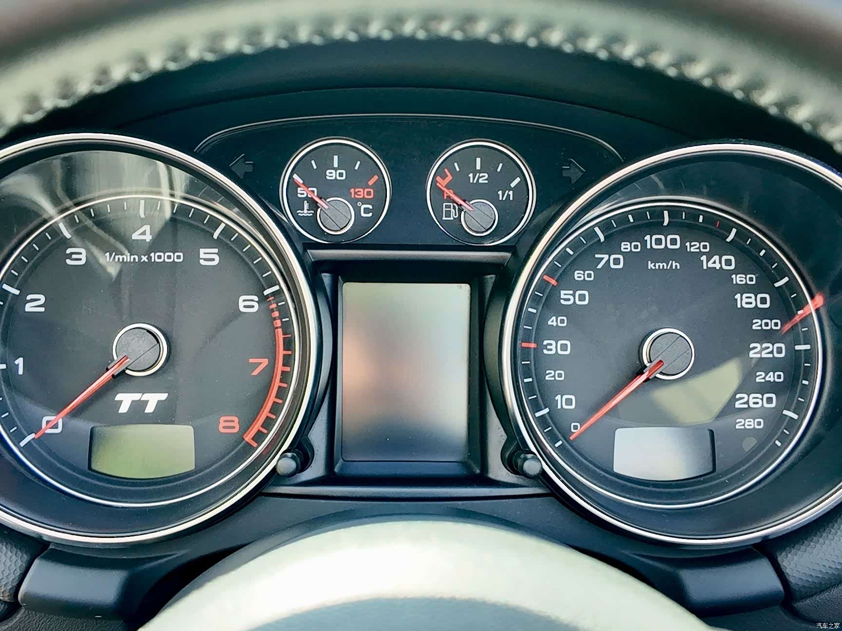 Audi TT, 2013 15