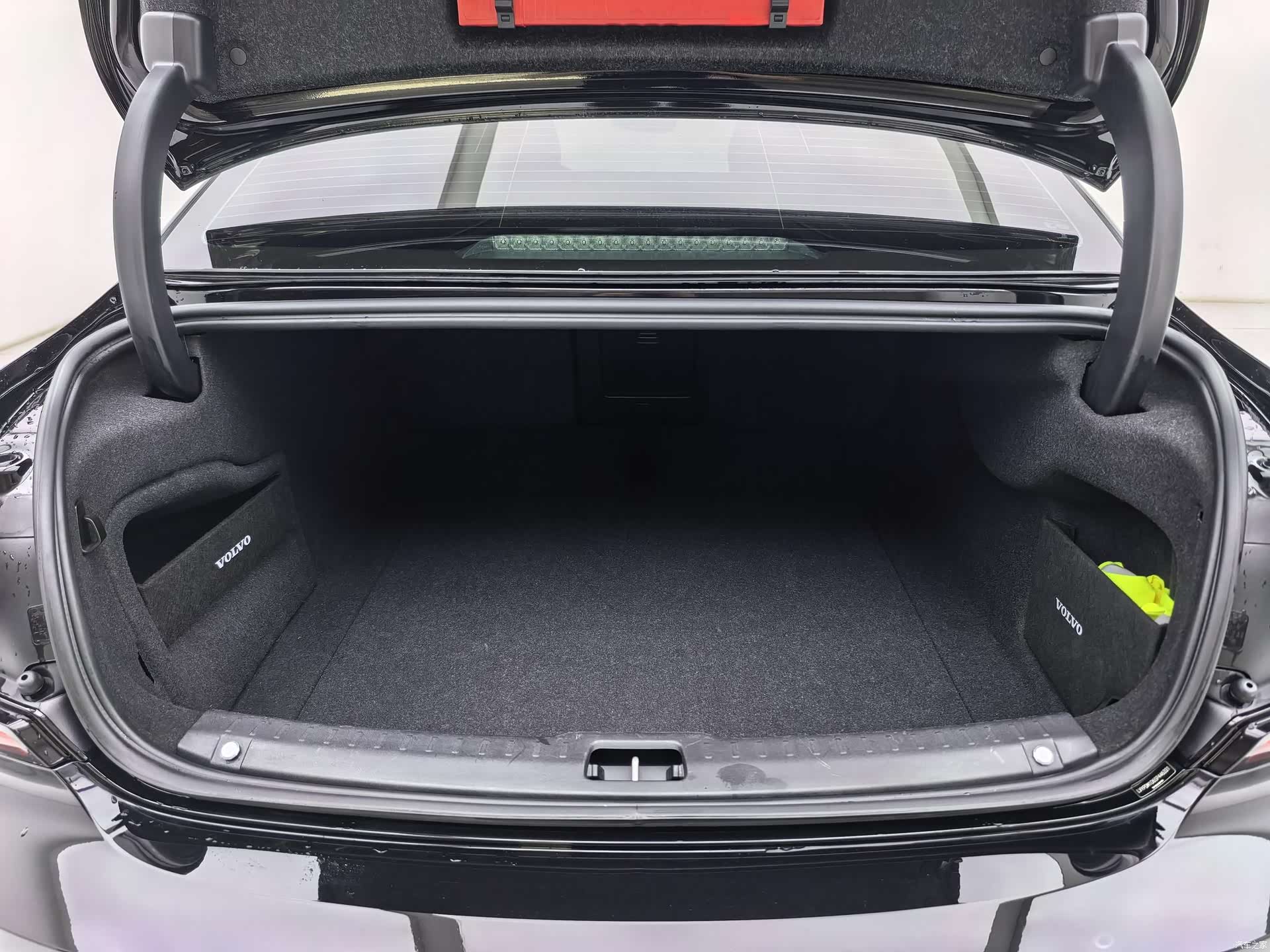 Volvo S90, 2024 28