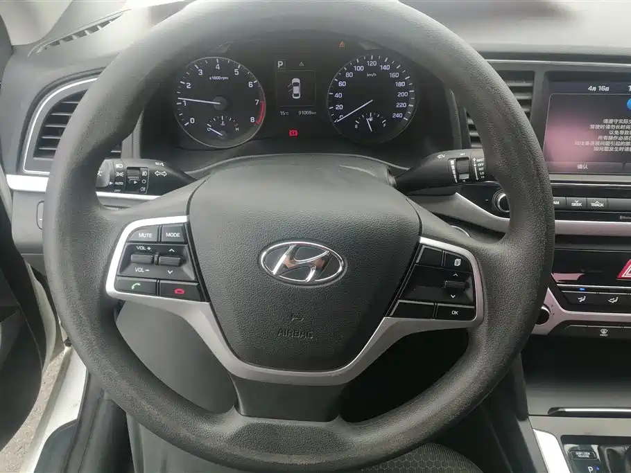 Hyundai Lead