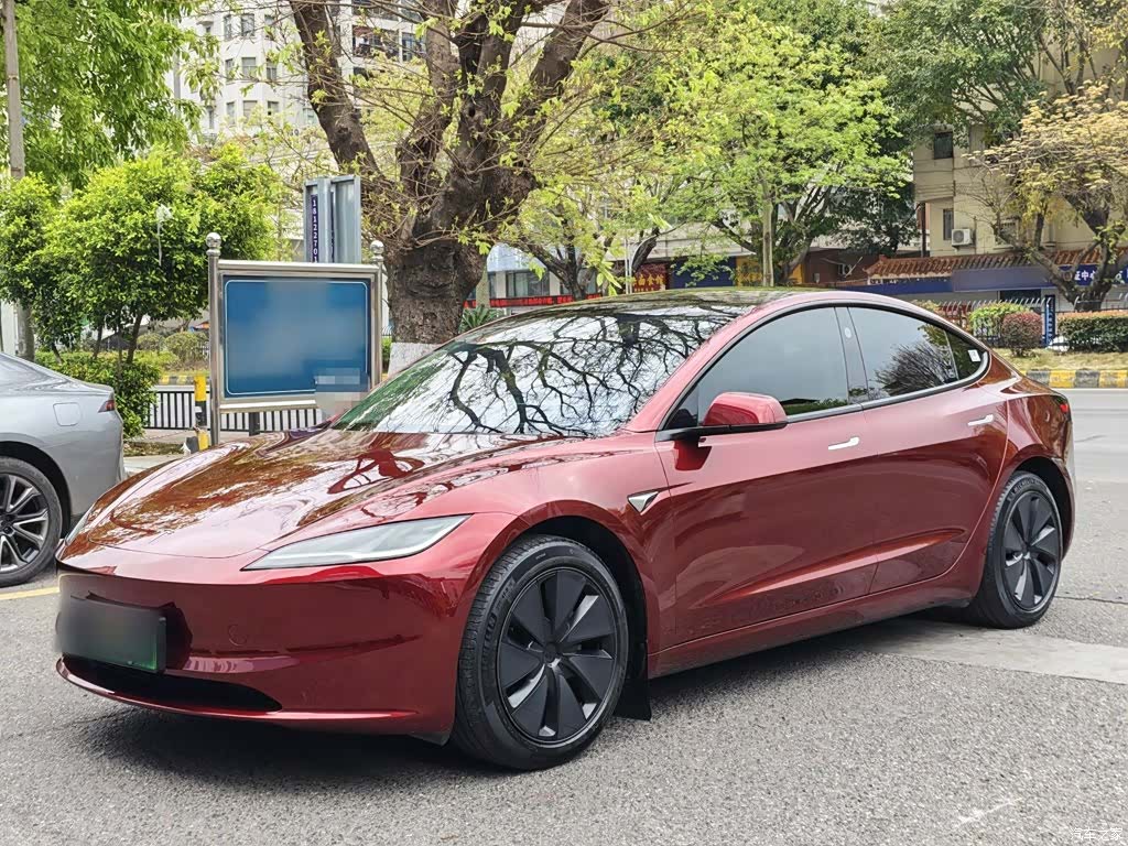 Tesla Model 3, 2024 2