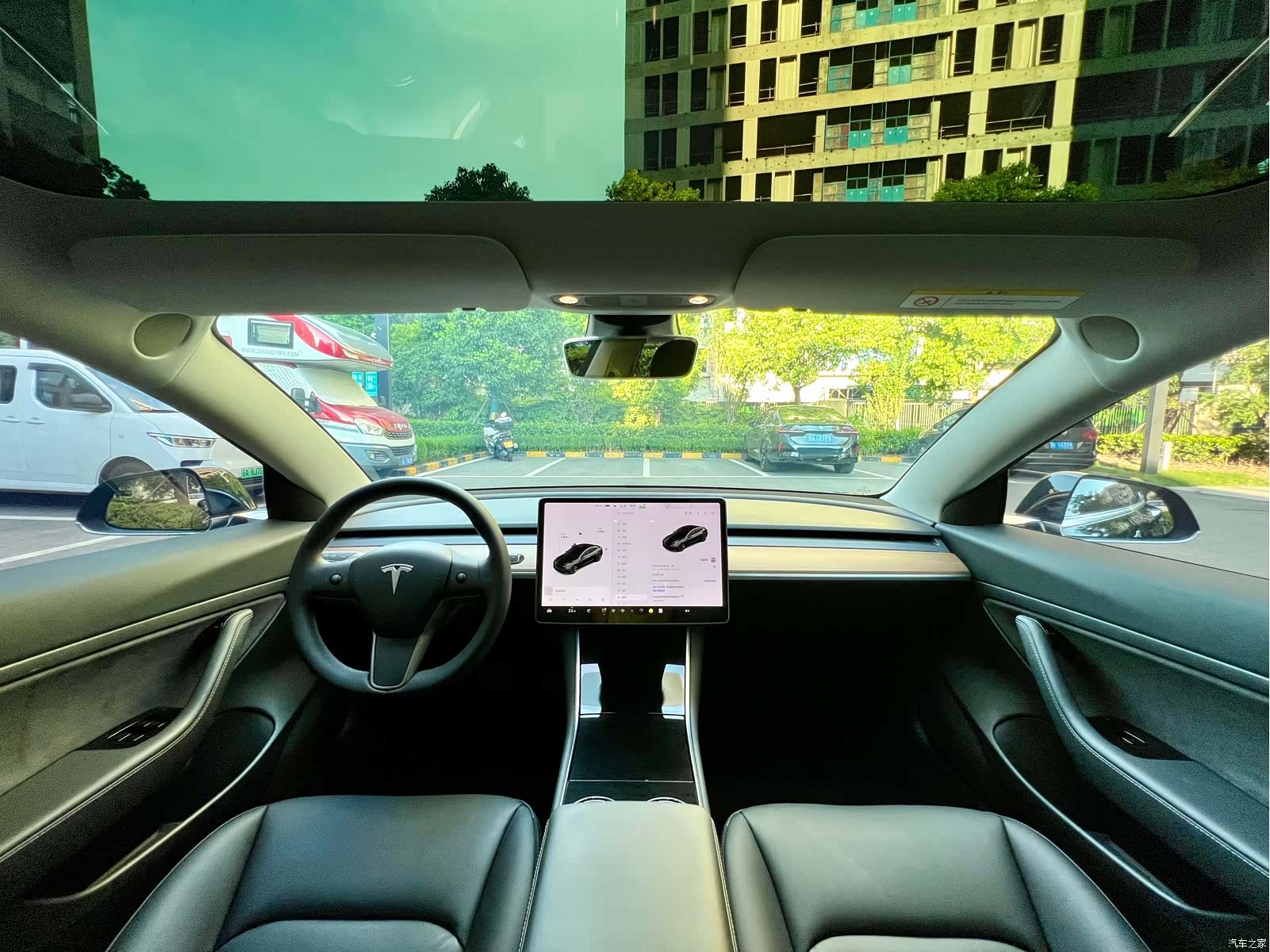 Tesla Model 3, 2021 все фото