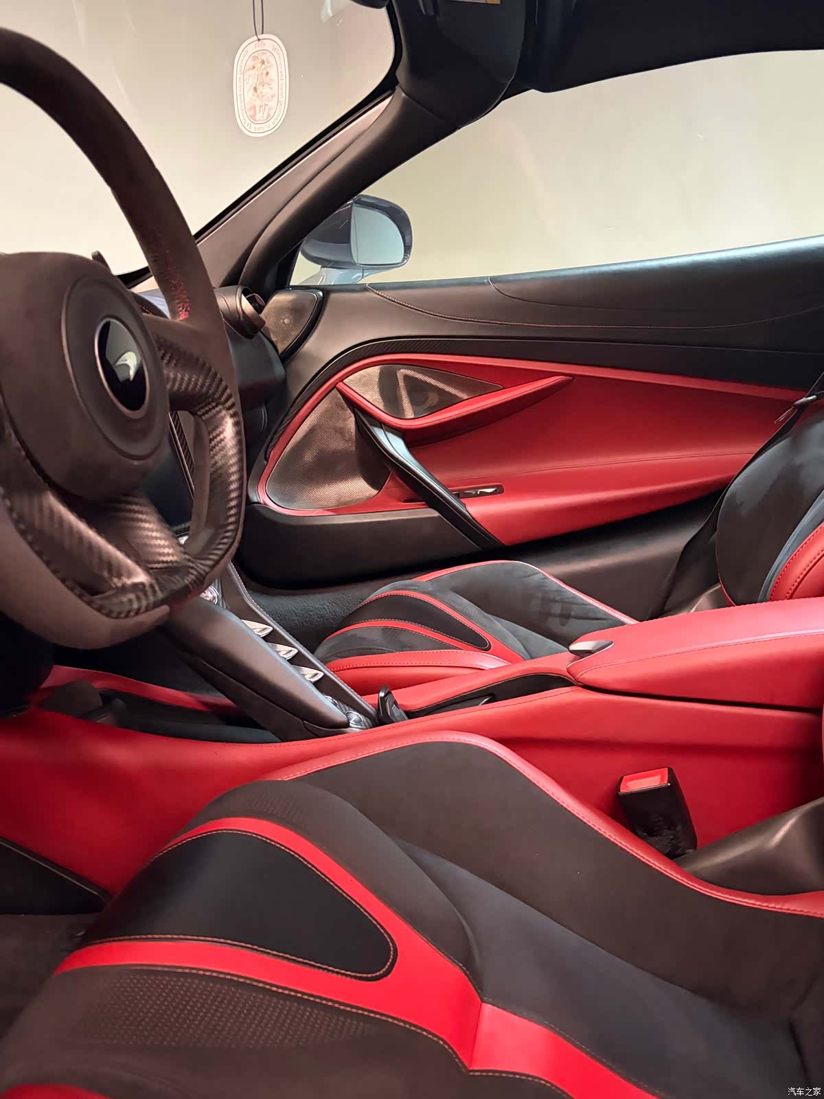 McLaren 720S, 2018 17