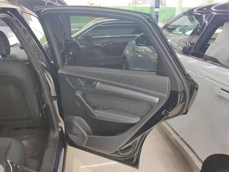 Audi Q5L Sportback Audi Q5L Sportback