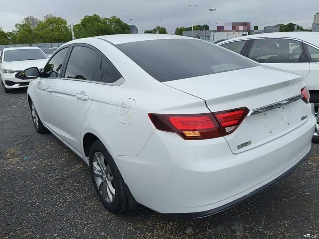 Geely Emgrand, 2021 все фото