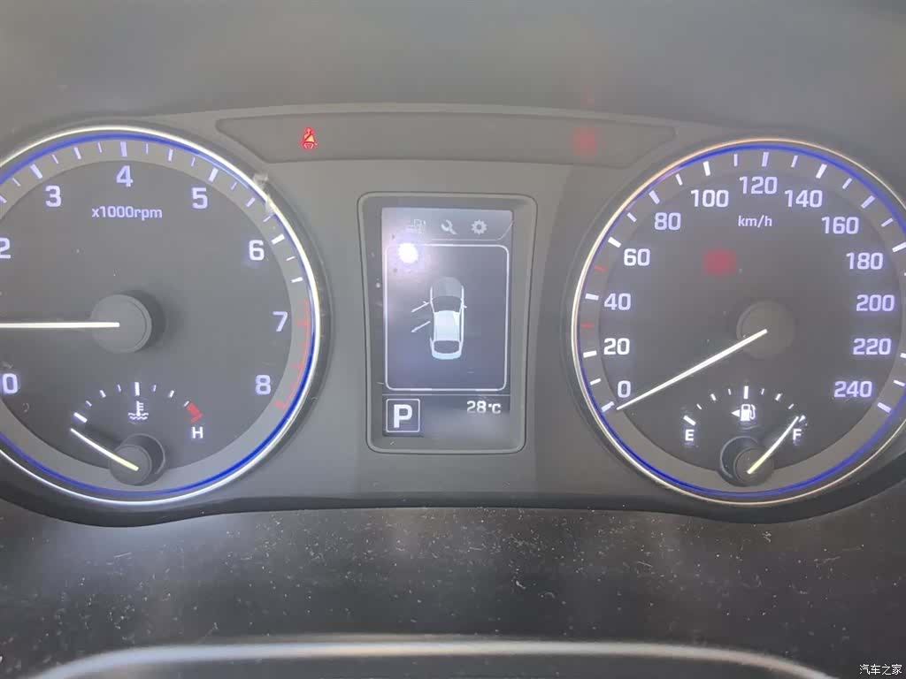 Hyundai GLS, 2014 4