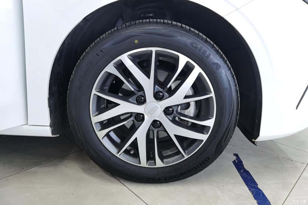 Geely Emgrand, 2024 6