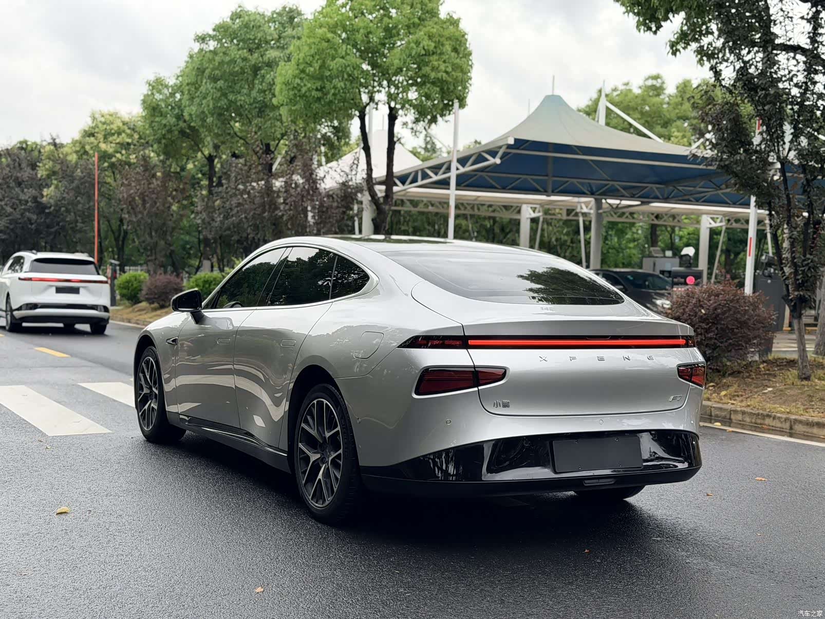 Xpeng P7, 2023 6