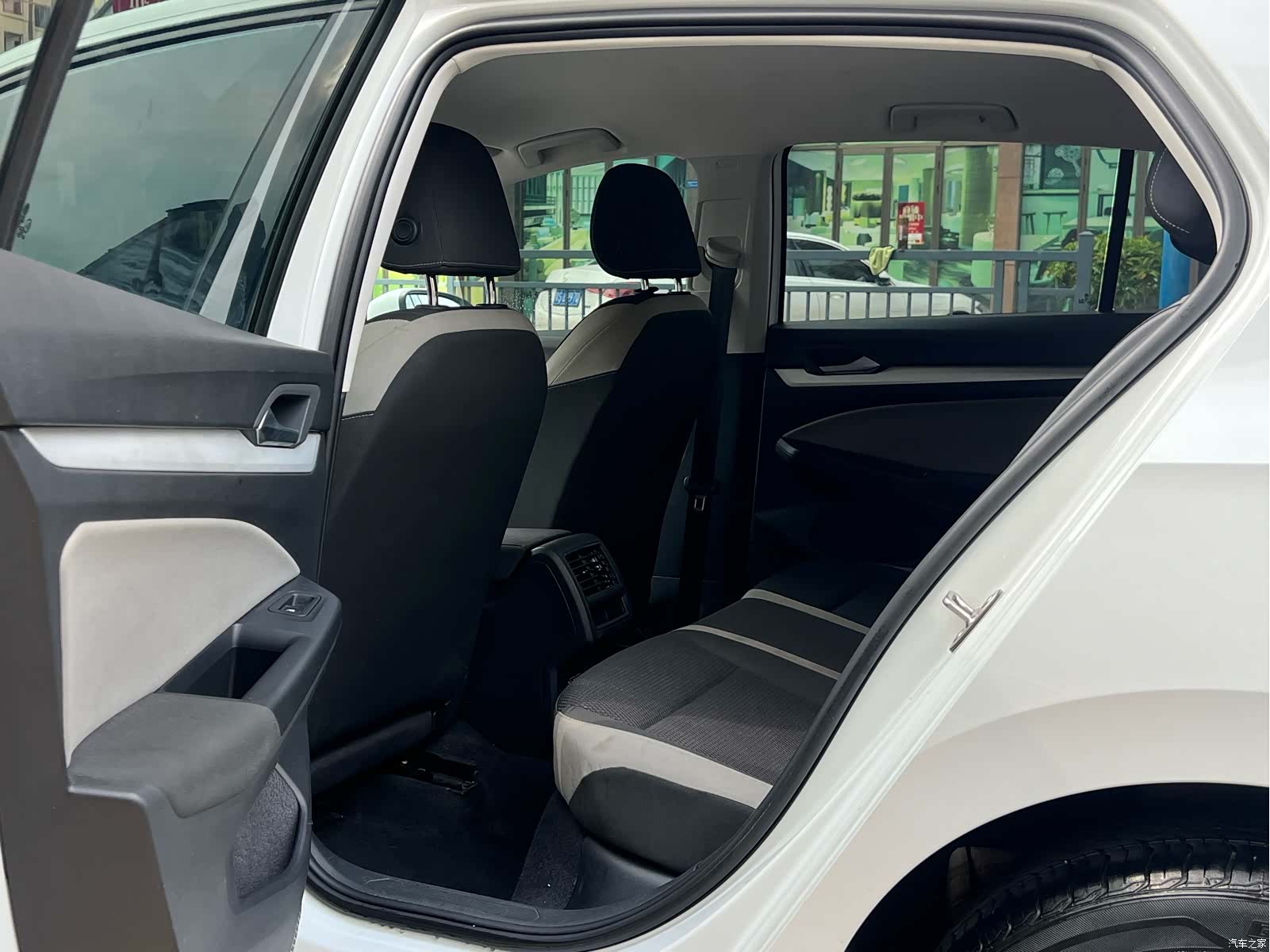 Volkswagen Golf, 2023 12