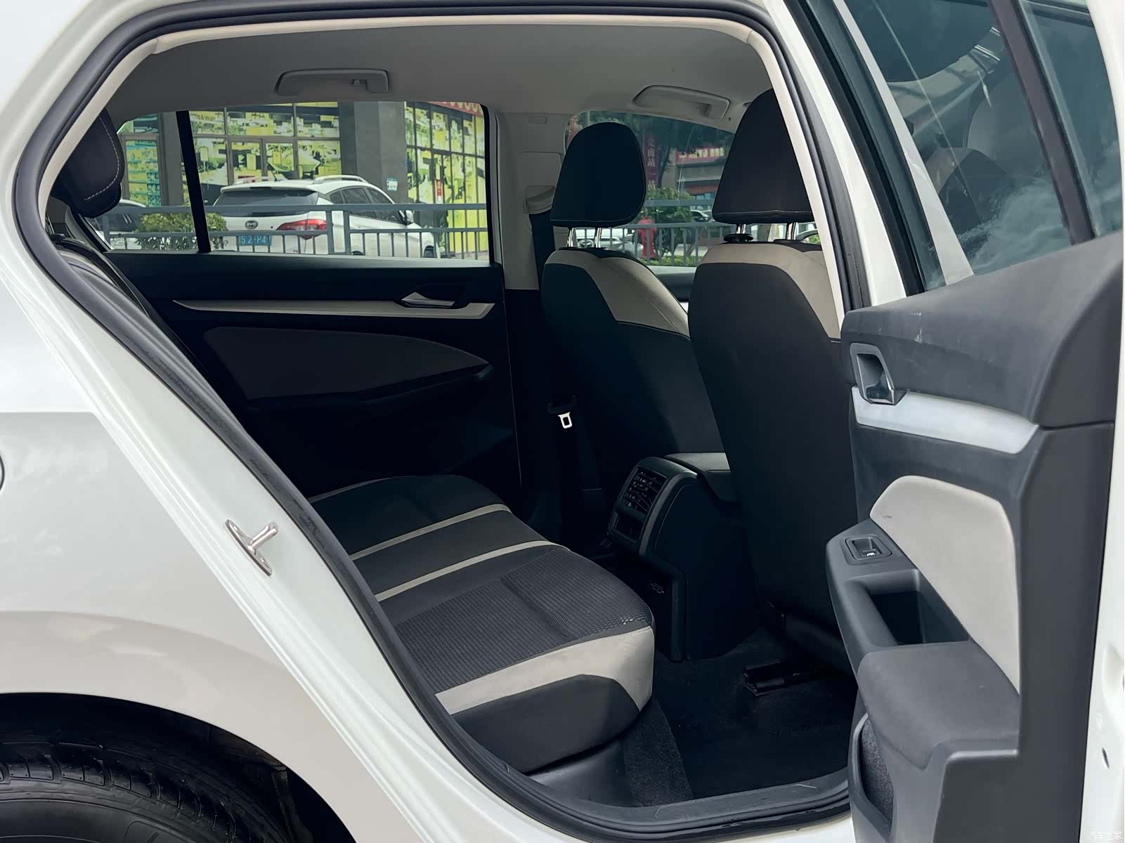 Volkswagen Golf, 2023 11