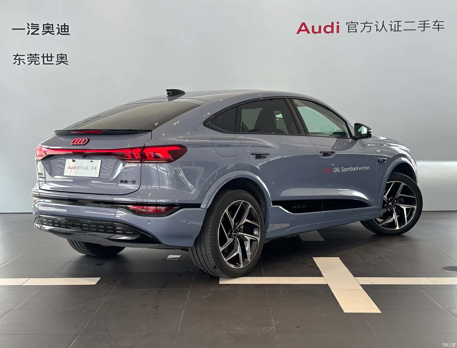 Audi e-tron, 2025 все фото