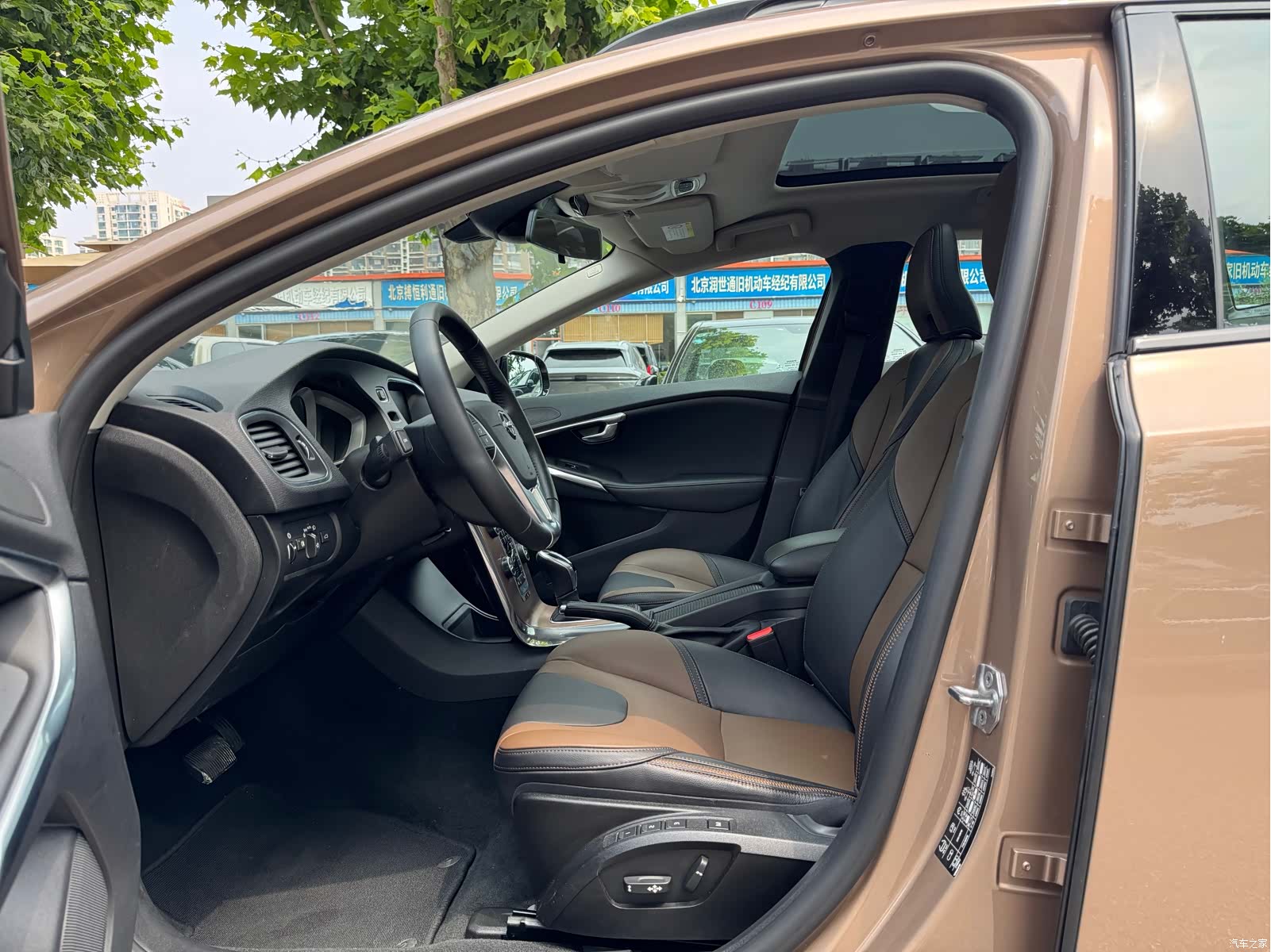 Volvo V40, 2017 все фото