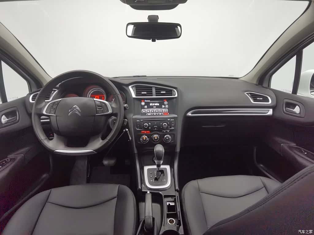 Citroen C4, 2015 все фото