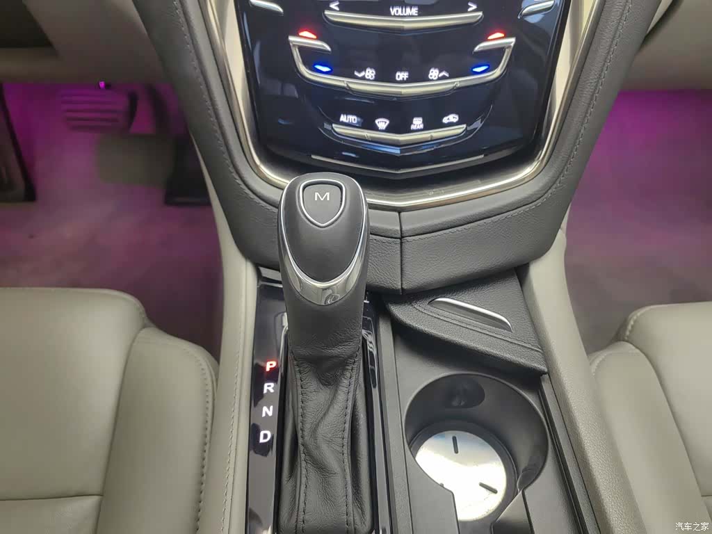 Cadillac CTS, 2017 13