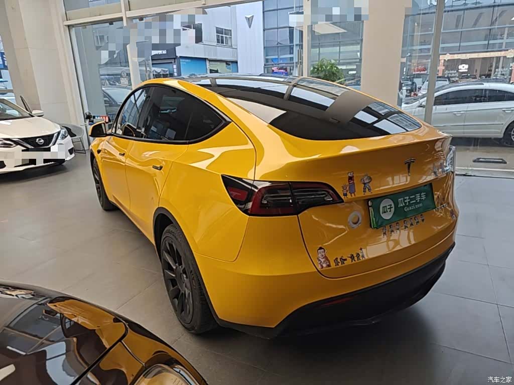 Tesla Model Y, 2021 все фото