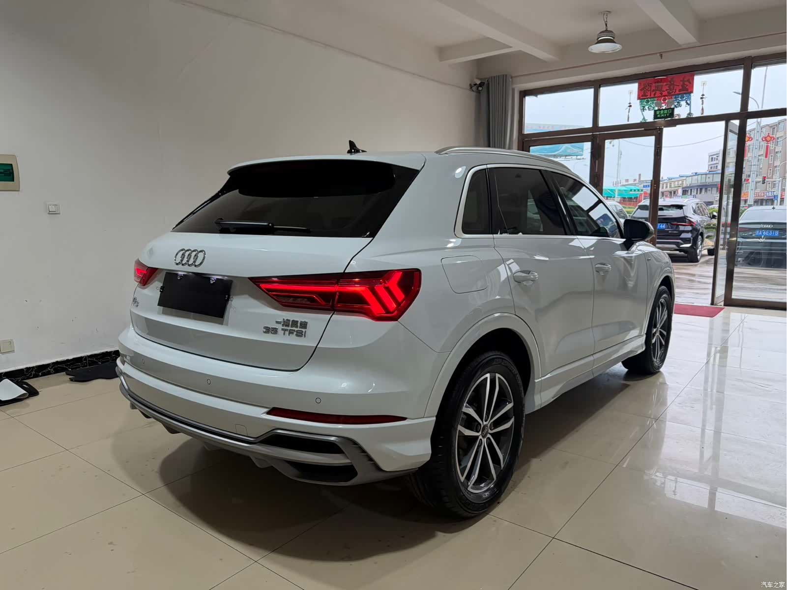 Audi Q3, 2023 6