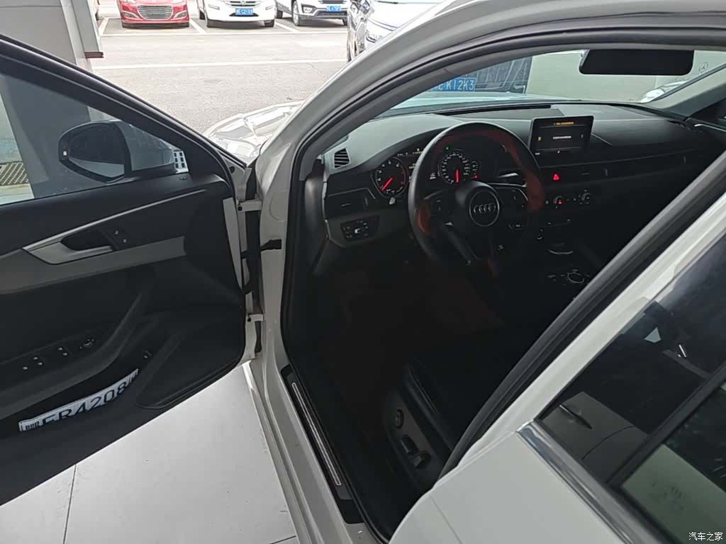 Audi A4L, 2019 16