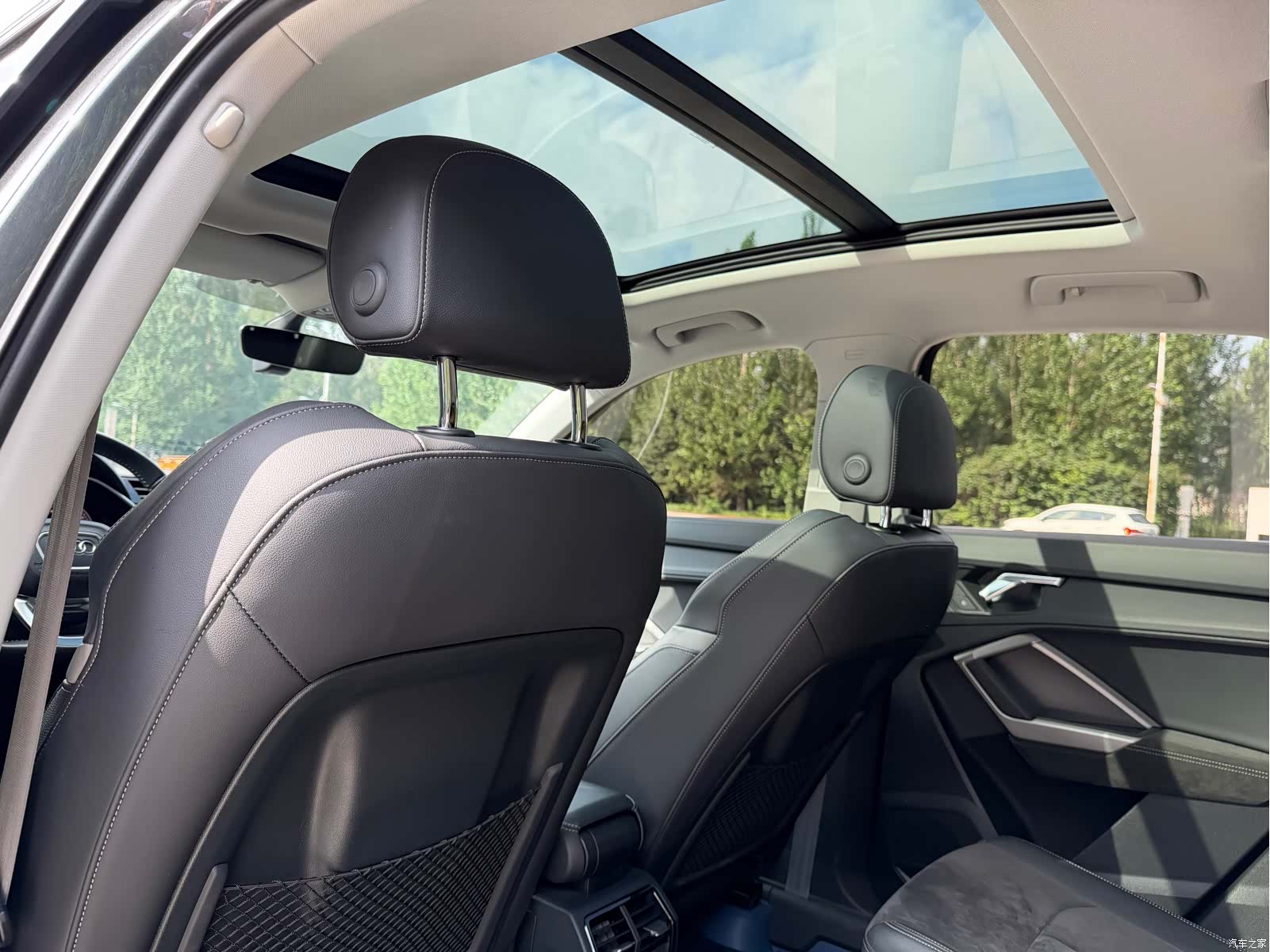 Audi Q3, 2022 16