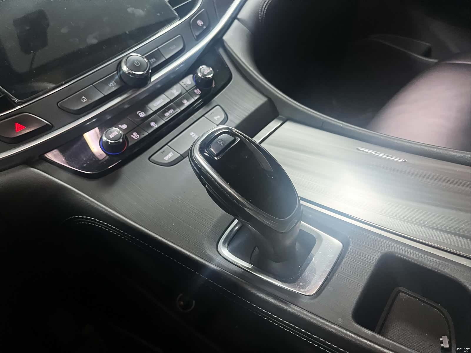 Buick LaCrosse, 2018 10