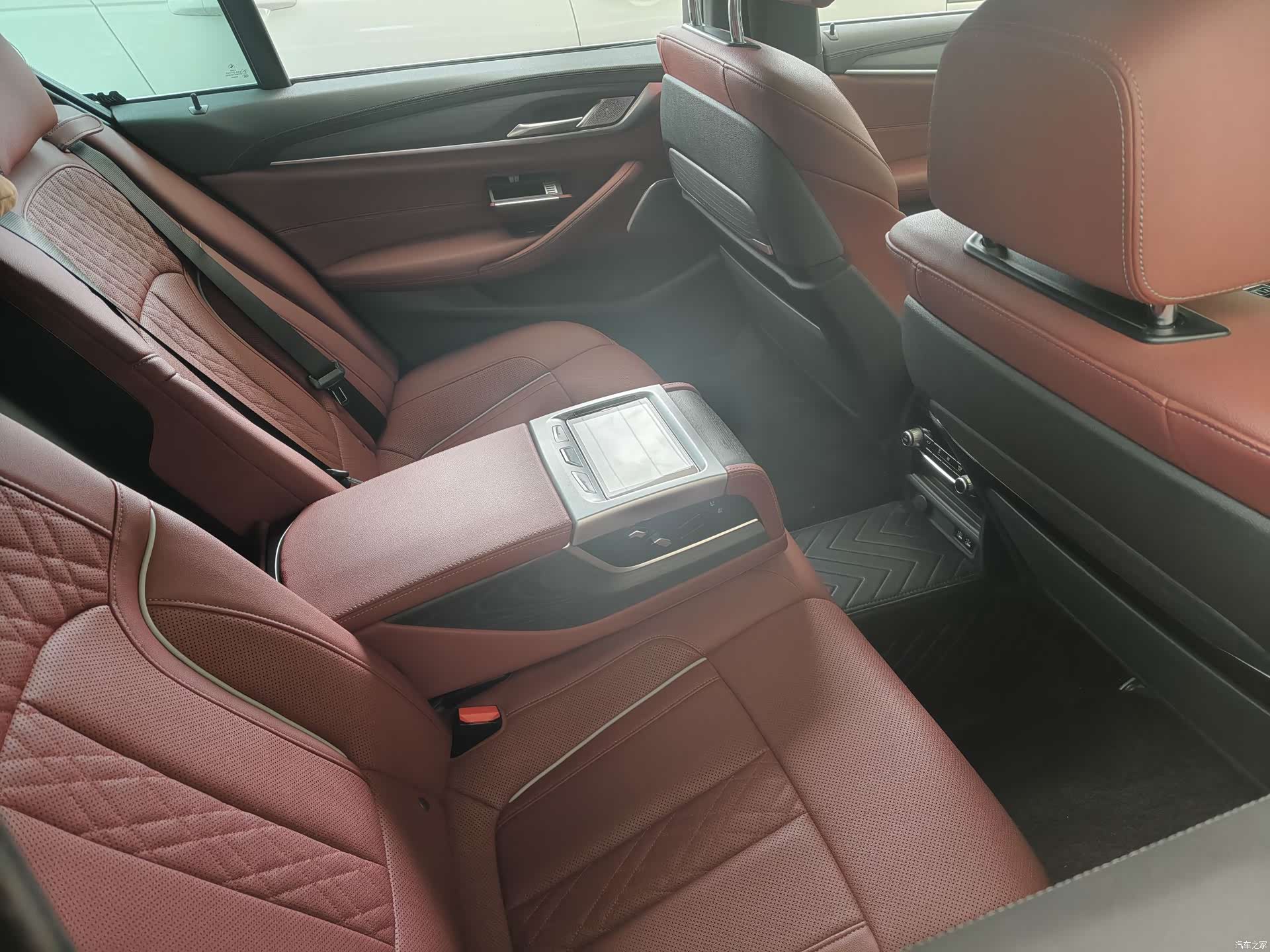 BMW 5 Series, 2021 9