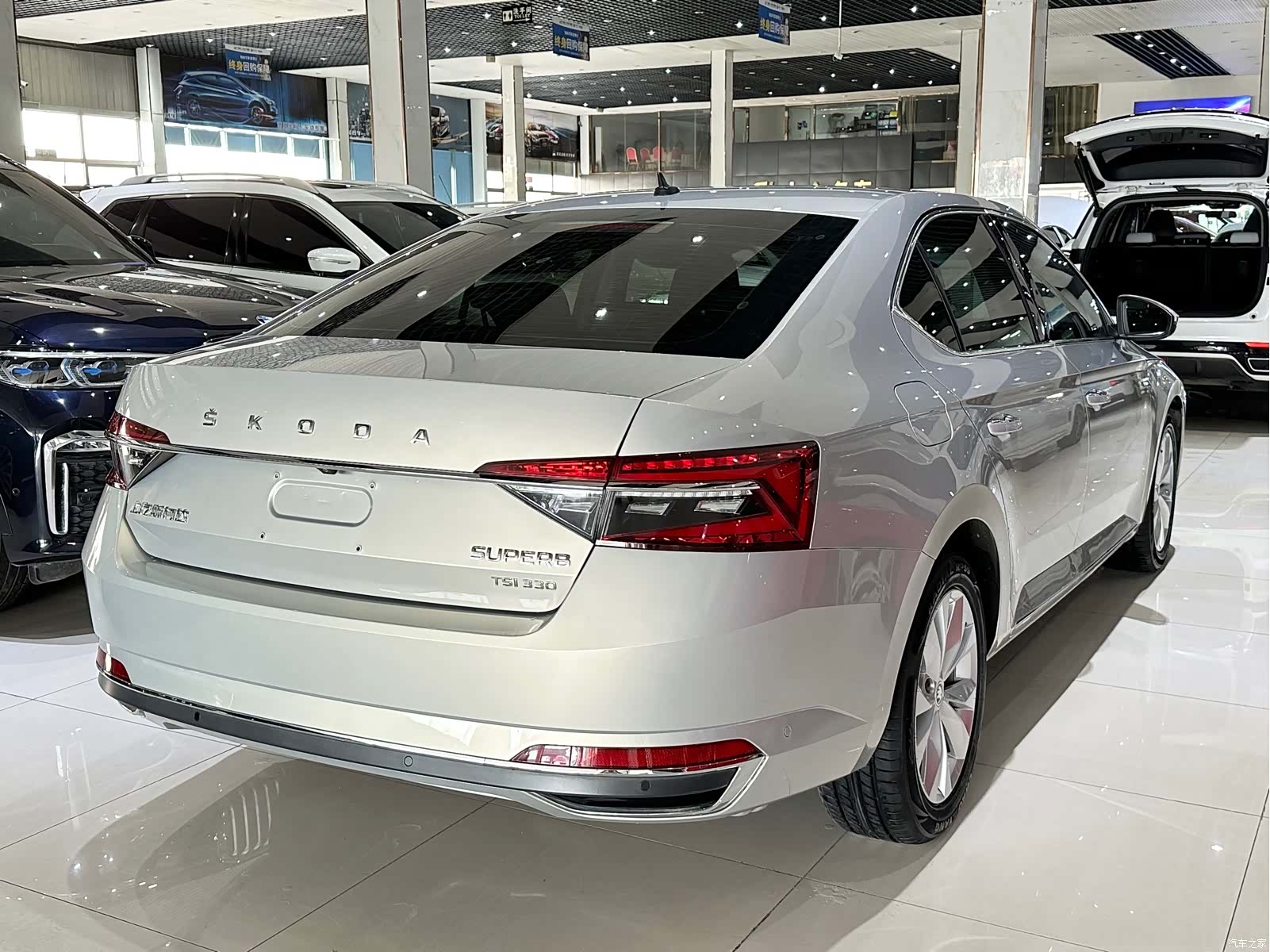 Skoda Superb, 2020 7