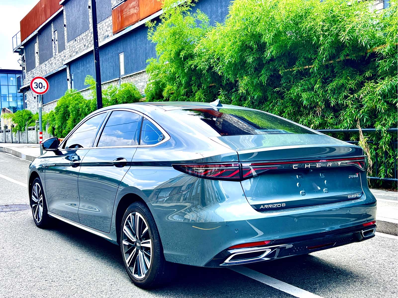 Chery Arrizo 8, 2025 9