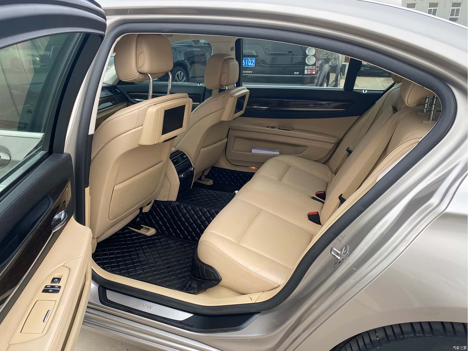 BMW 7 Series, 2012 все фото