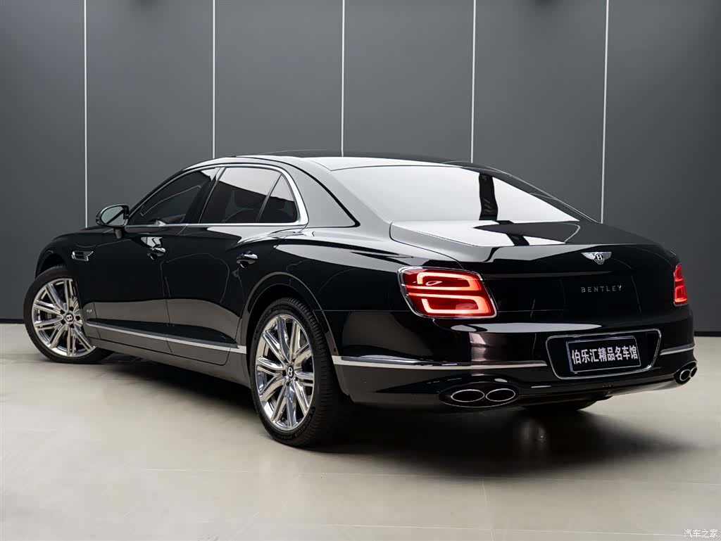 Bentley Flying Spur, 2022 4
