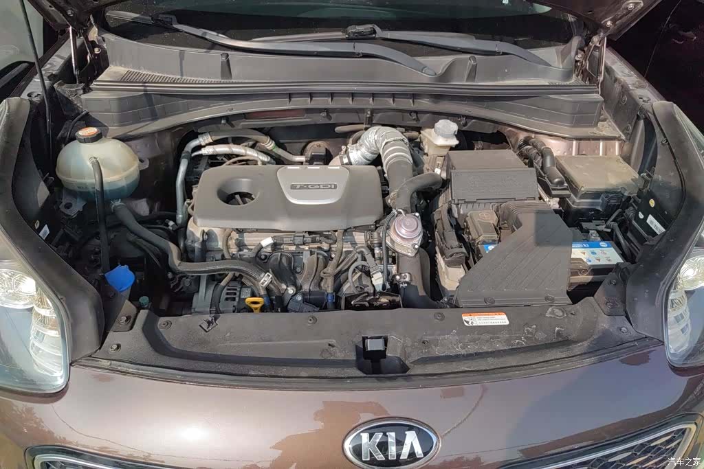 Kia KX5, 2016 10