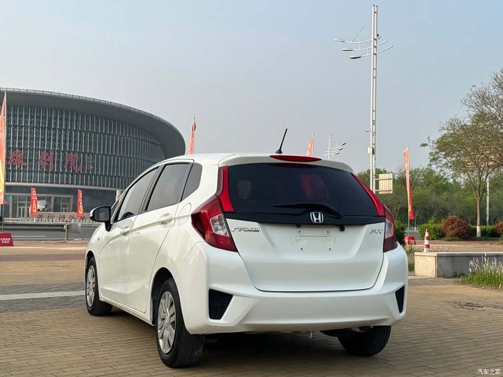 Honda Fit, 2017 6