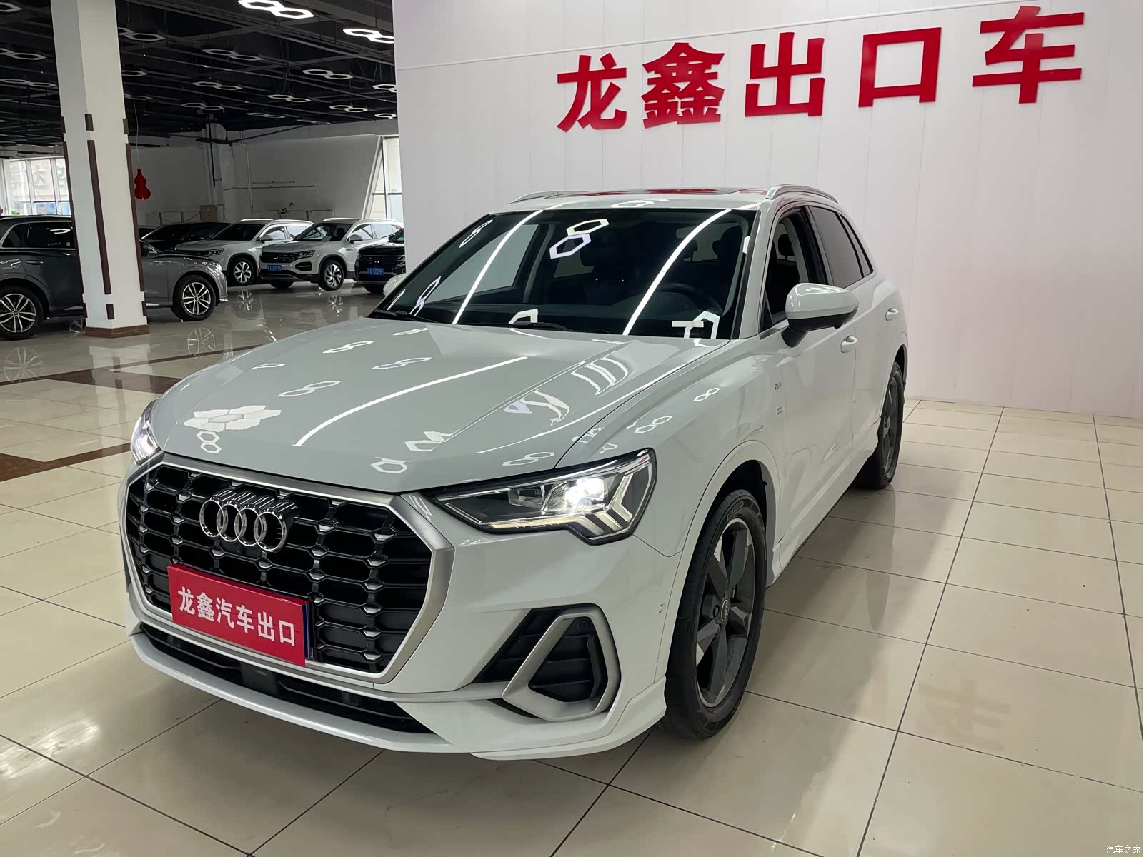 Audi Q3, 2022 2