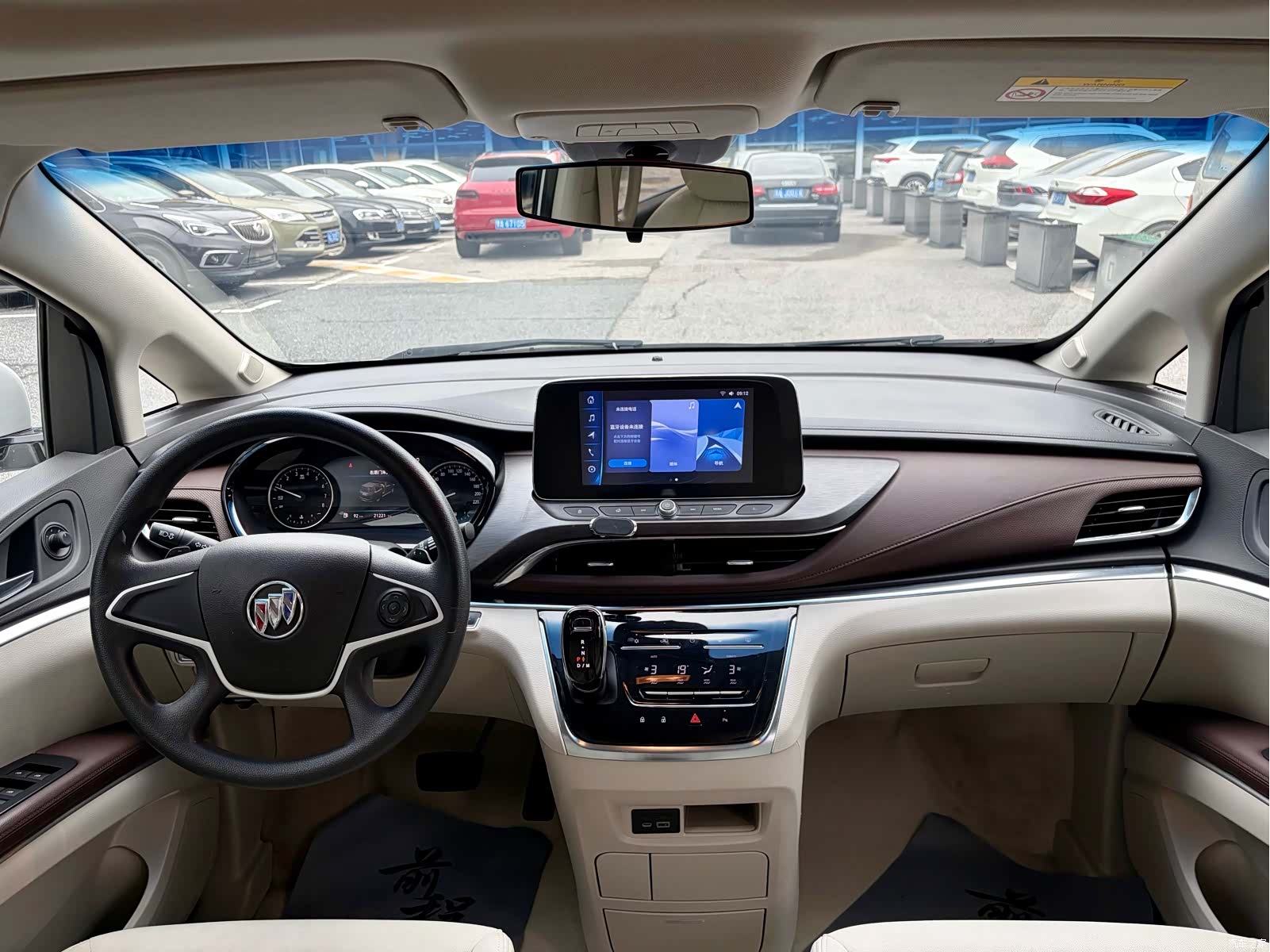 Buick GL8, 2023 3