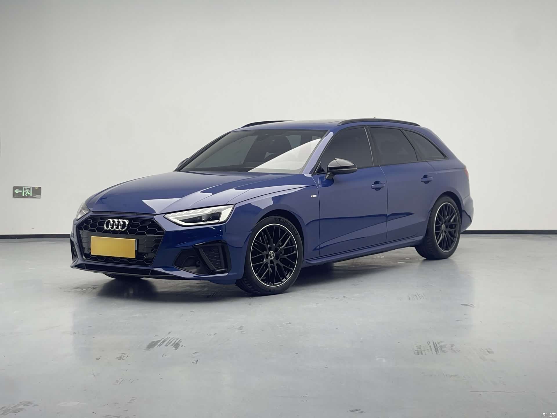 Audi A4, 2024 1