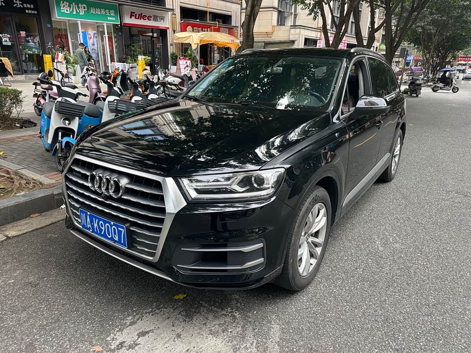 Audi Q7