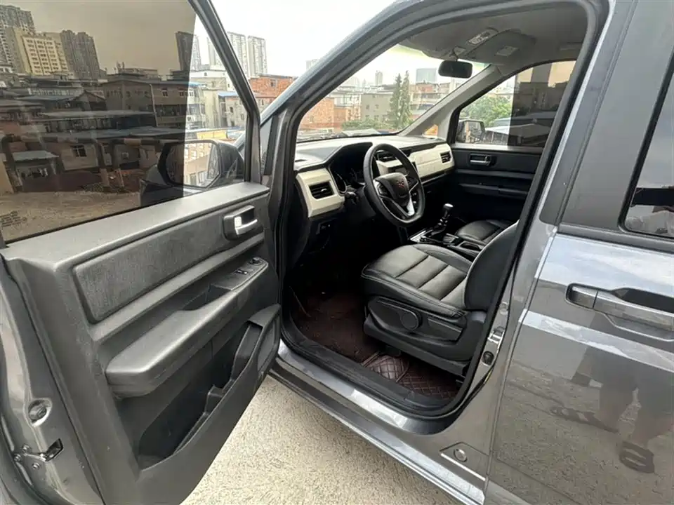 Wuling Wuling Journey