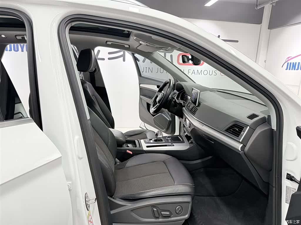 Audi Q5L, 2019 16