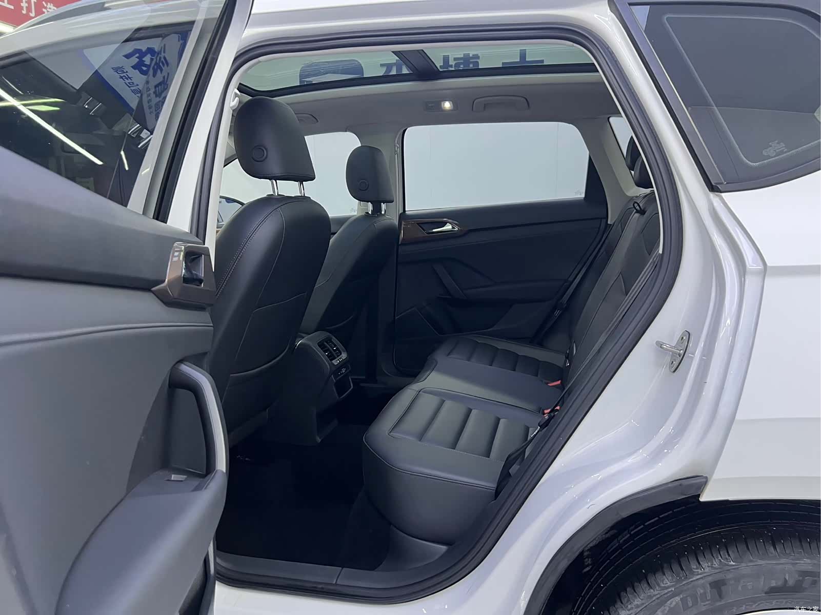 Volkswagen Tharu, 2023 12