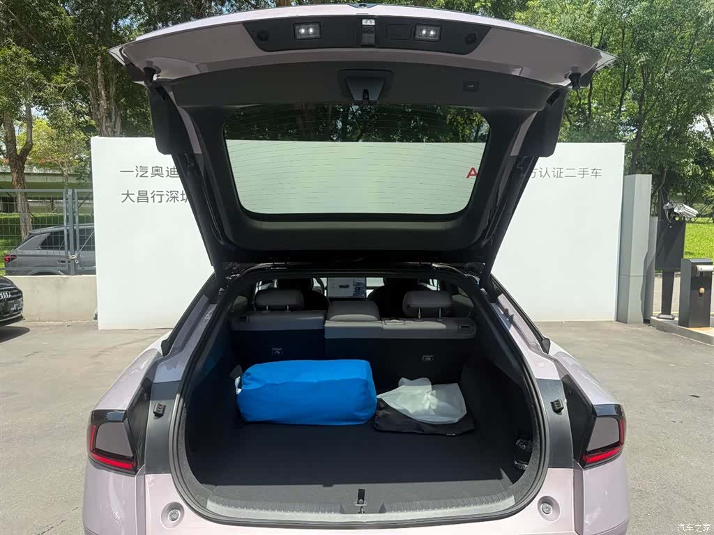 Xpeng P7, 2026 12