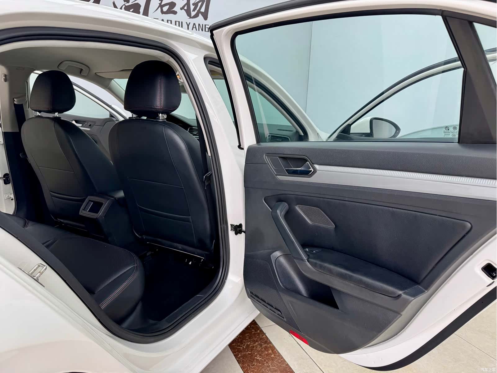 Volkswagen Lamando, 2018 10