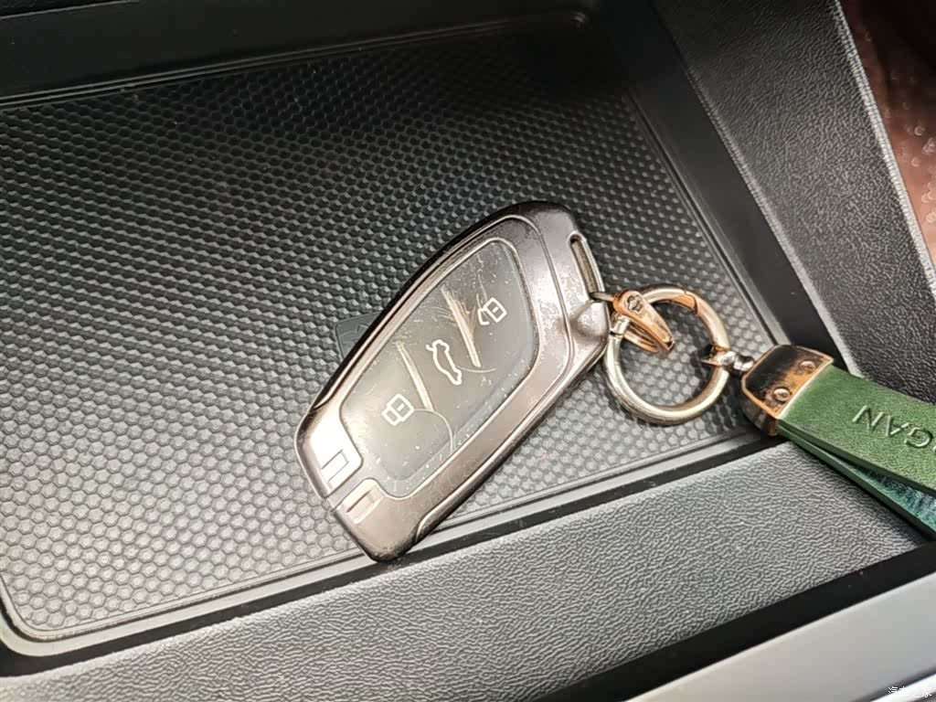 MG MG5, 2024 9