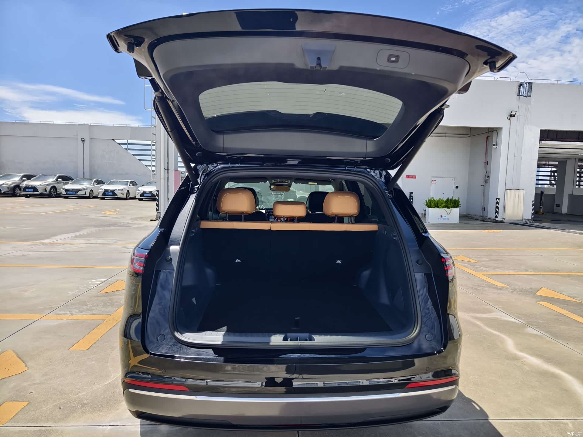 Geely 7, 2025 16
