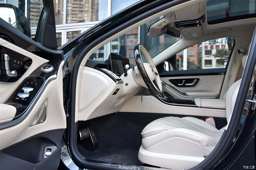 Maybach S-Class, 2024 6