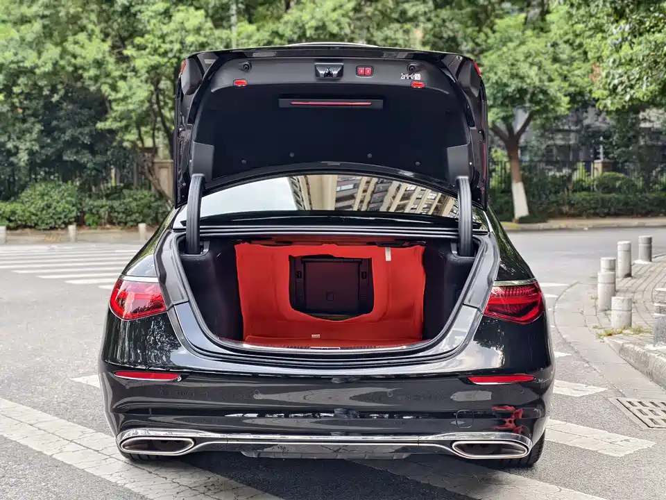 Mercedes-Benz S-class Mercedes-Benz S-class
