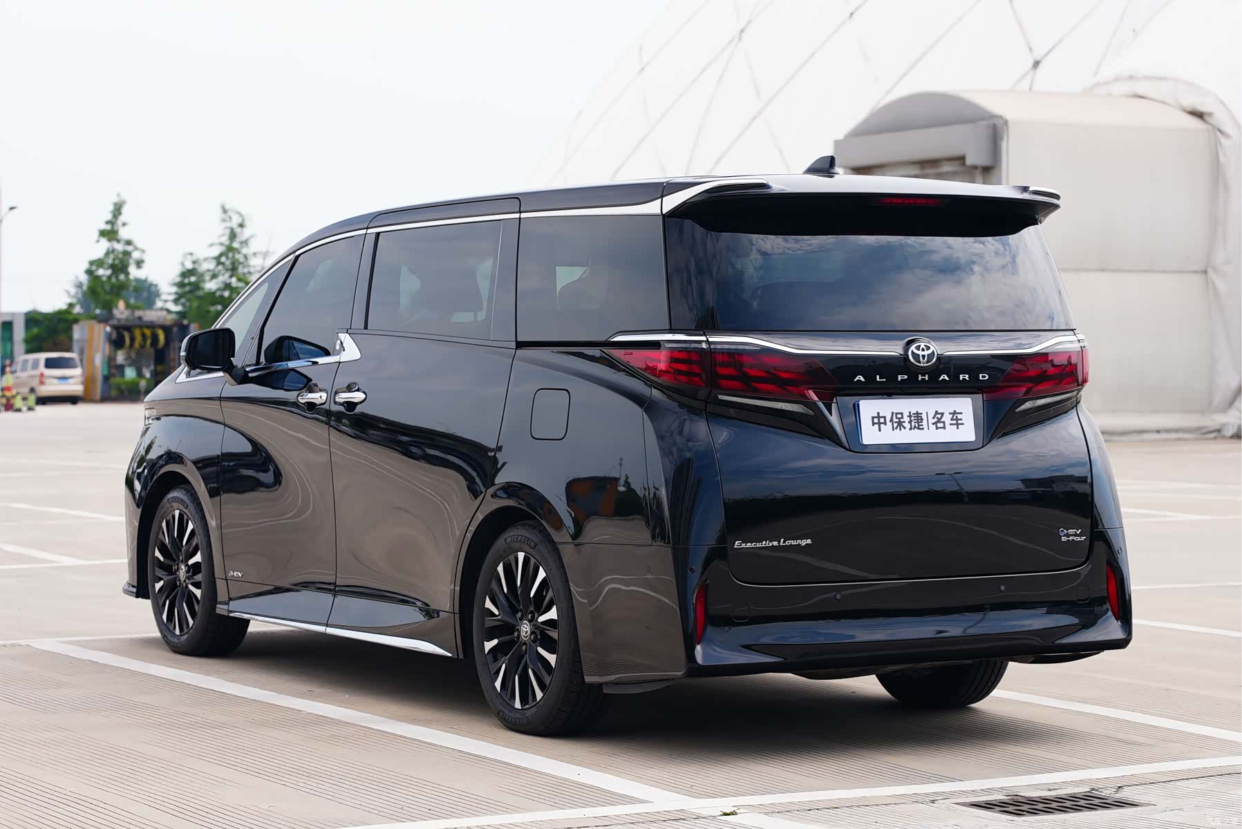 Toyota Alphard, 2023 24