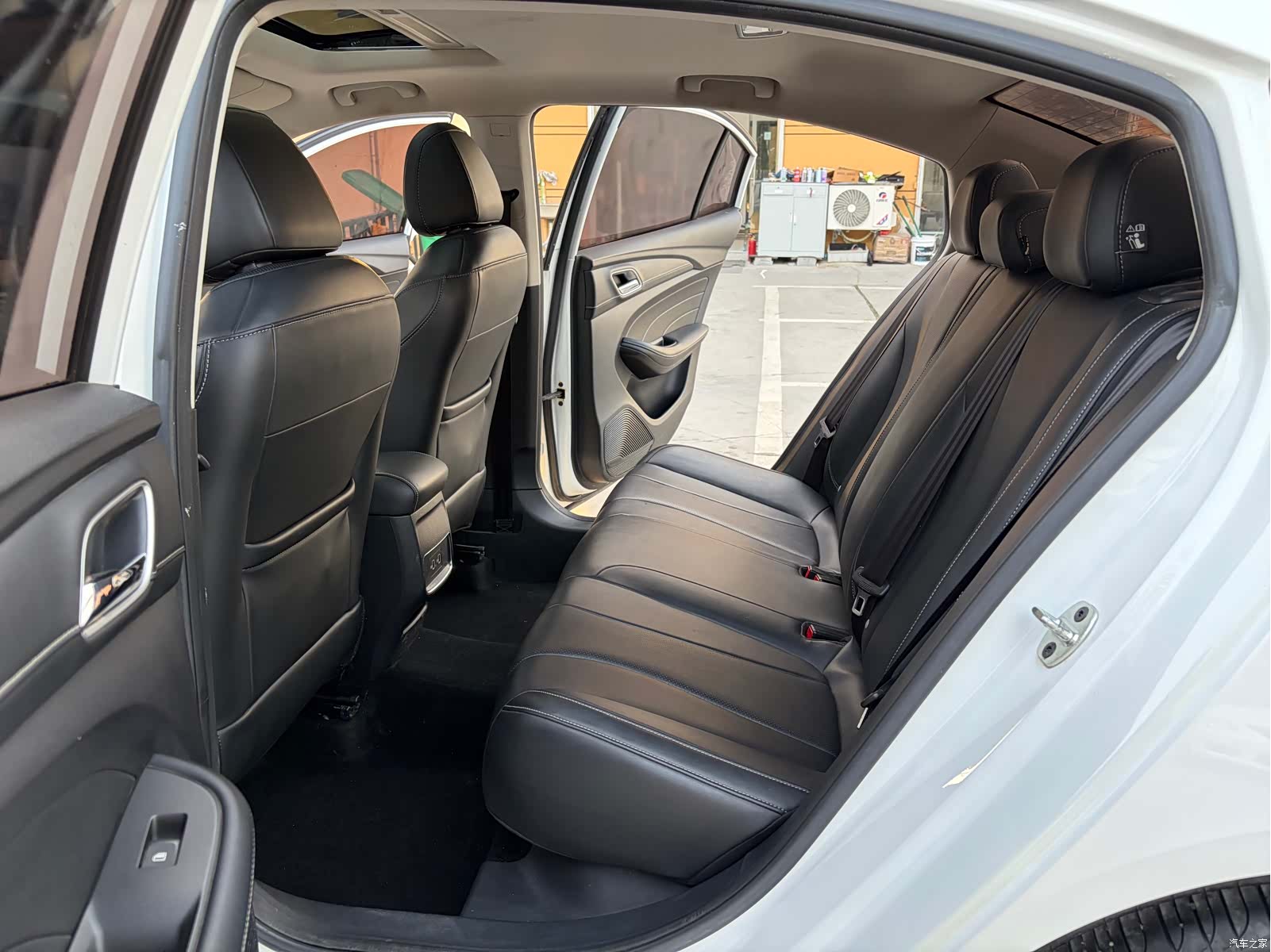 Roewe i5, 2019 13