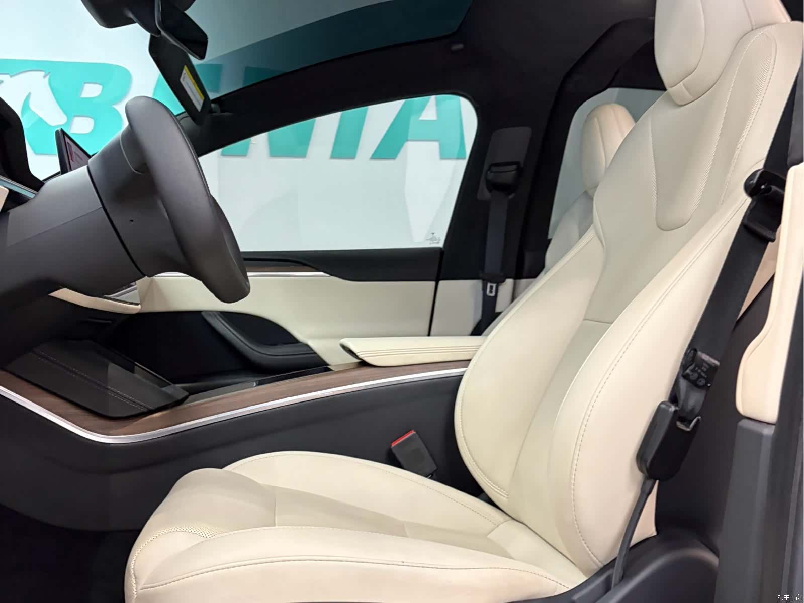 Tesla Model X, 2023 14