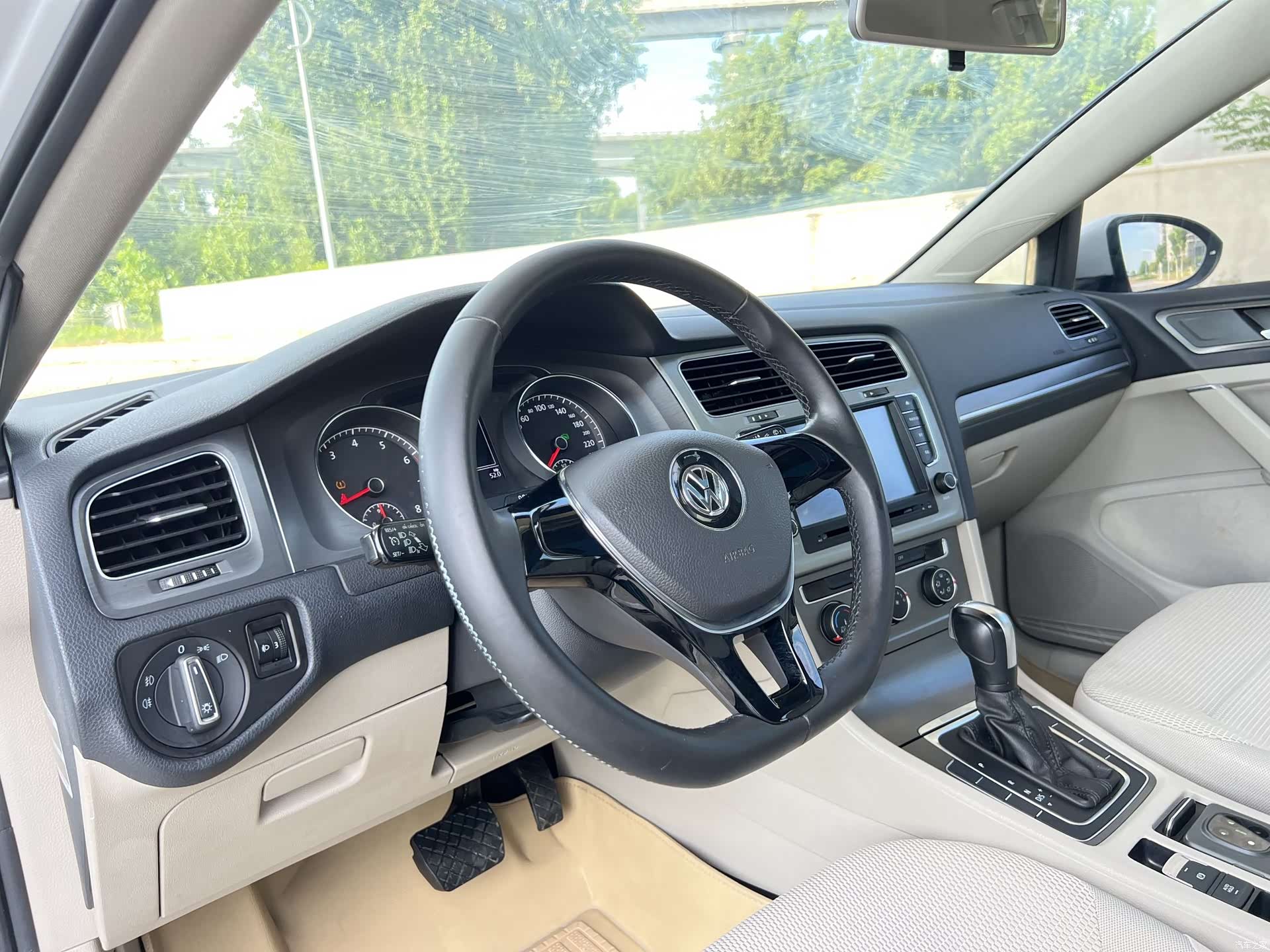 Volkswagen Golf, 2016 11