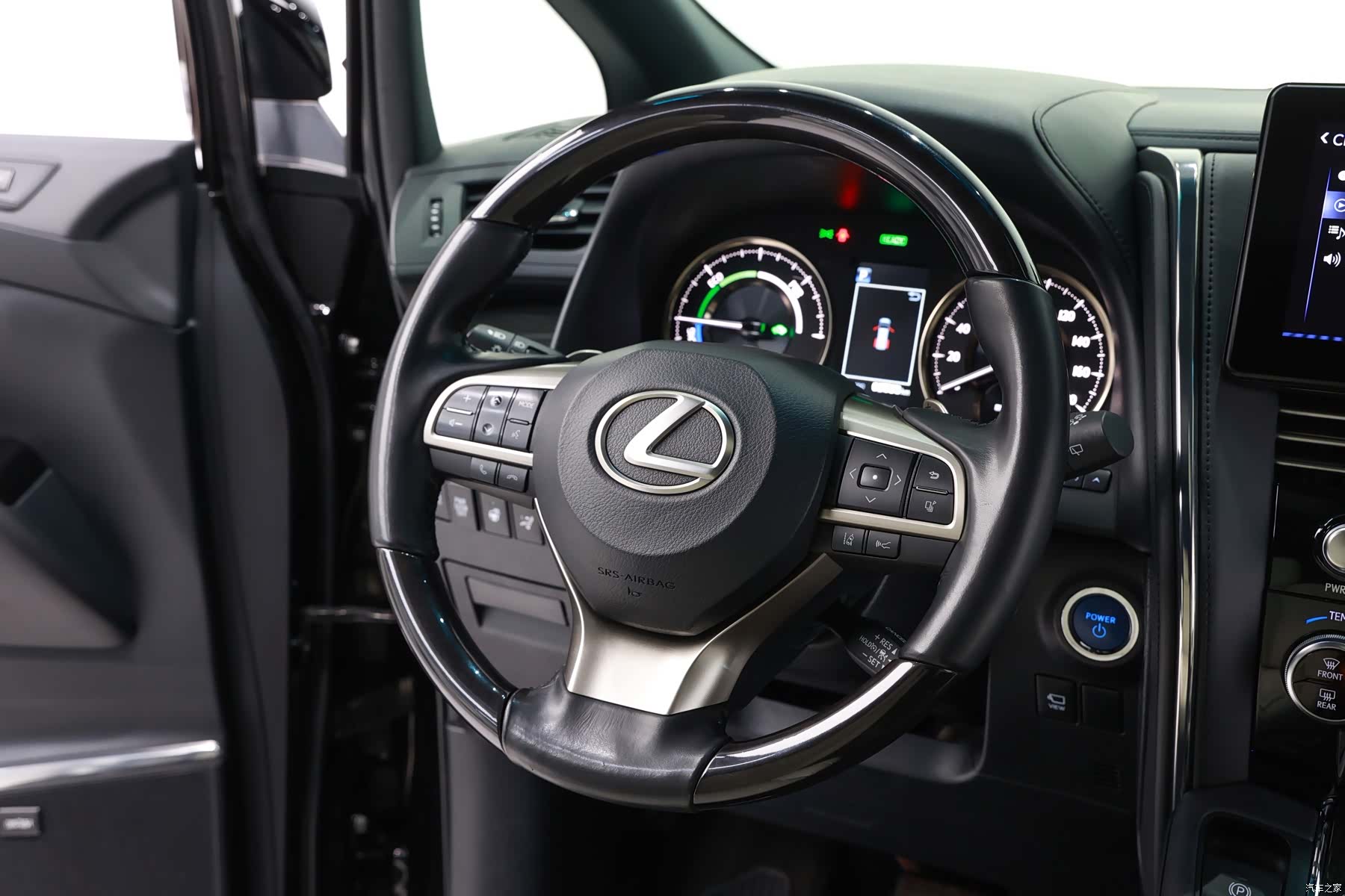Lexus LM, 2022 6