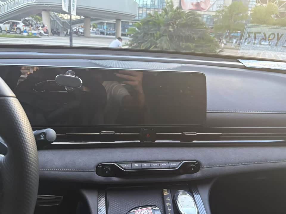 Trumpchi Shadow Leopard